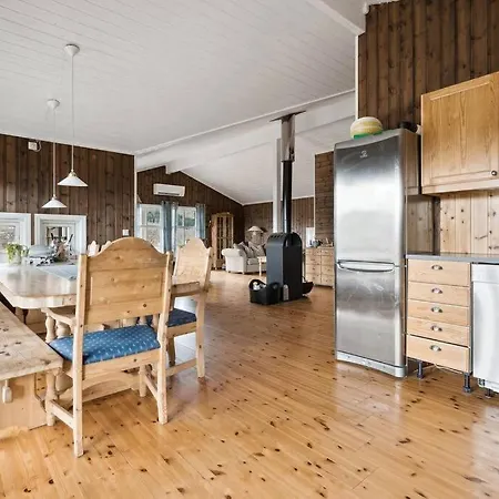 Romslig Hytte Med Natur Og Gode Fiskemuligheter! Апартаменты *