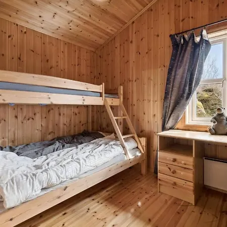 Romslig Hytte Med Natur Og Gode Fiskemuligheter! Апартаменты Лёдинген