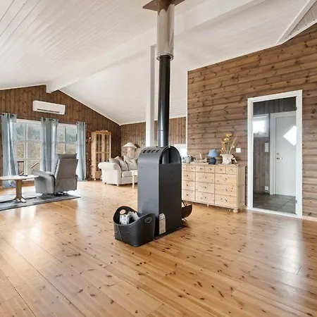 Апартаменты Romslig Hytte Med Natur Og Gode Fiskemuligheter! *